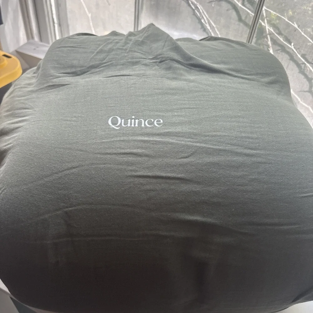 NWOT Quince King Cal King Gauze Organic Cotton Olive Quilt 2 Shams Olive